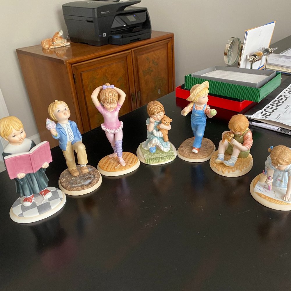 Lenox day of the week kids in perfect condition